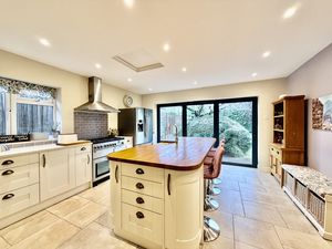 Photo 15- click for photo gallery